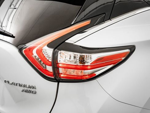 Used 2015 Nissan Murano Platinum w/ Platinum Technology Package image 17