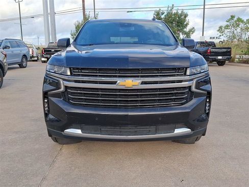 Used 2024 Chevrolet Suburban LT AWD/4WD image 5