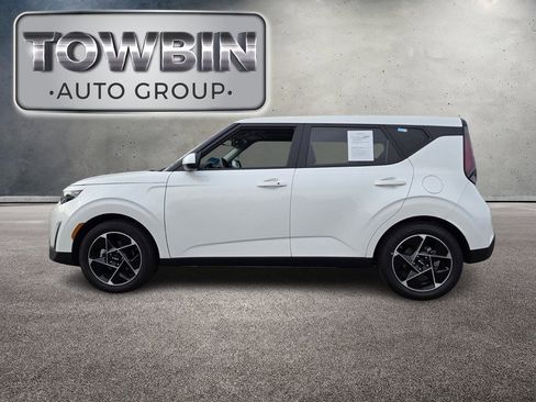 Certified 2025 Kia Soul EX image 8