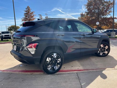 Used 2025 Hyundai Kona SEL image 6
