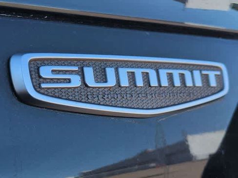 Used 2022 Jeep Grand Cherokee Summit AWD/4WD image 13