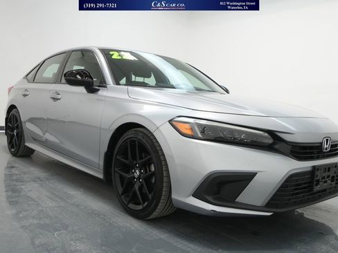 Used 2022 Honda Civic Sport image 1
