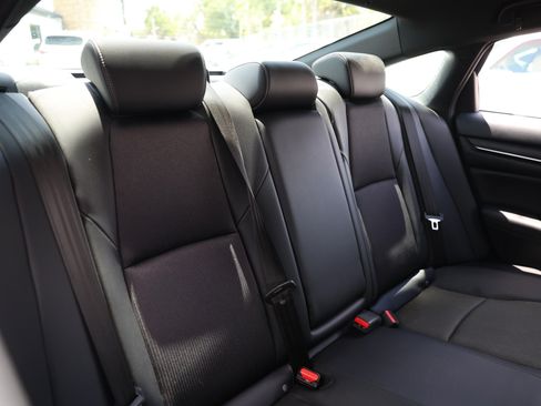 Used 2022 Honda Accord Sport image 18