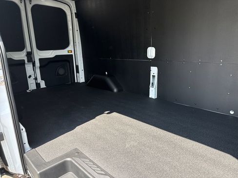 New 2026 Ford Transit 250 148 Medium Roof w/ Load Area Protection Package RWD image 25