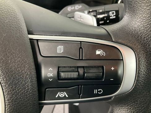 Used 2023 Kia Sportage LX image 18