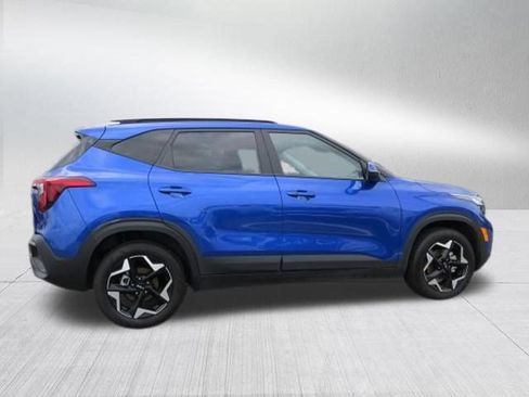 Used 2025 Kia Seltos S FWD image 2