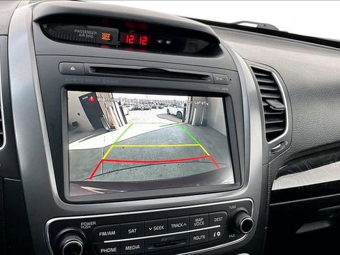 Used 2015 Kia Sorento SX image 27