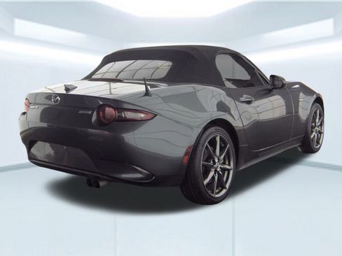Used 2016 MAZDA MX-5 Miata Grand Touring image 4