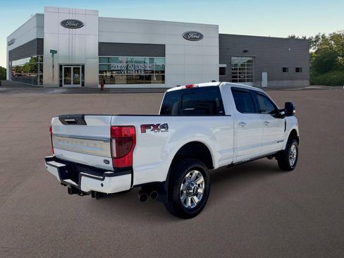 Used 2020 Ford F350 Platinum w/ FX4 Off-Road Package AWD/4WD image 11