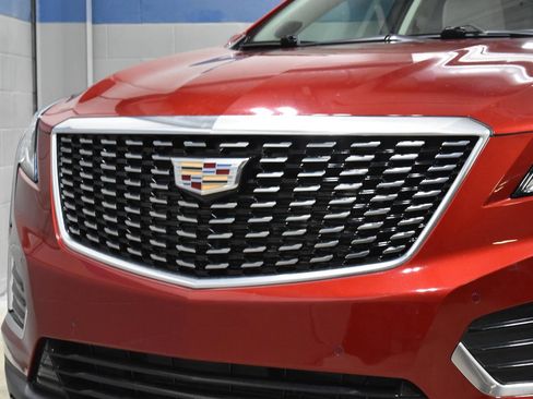 Used 2022 Cadillac XT5 Premium Luxury image 33