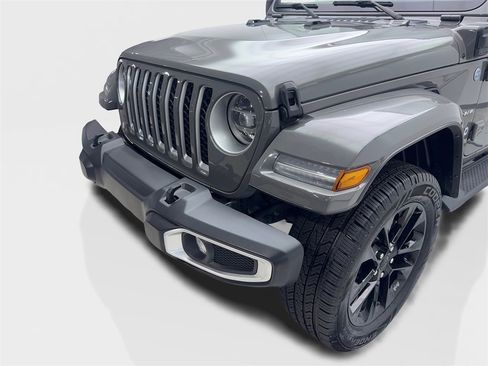 Used 2021 Jeep Wrangler Unlimited Sahara w/ Cold Weather Group image 16