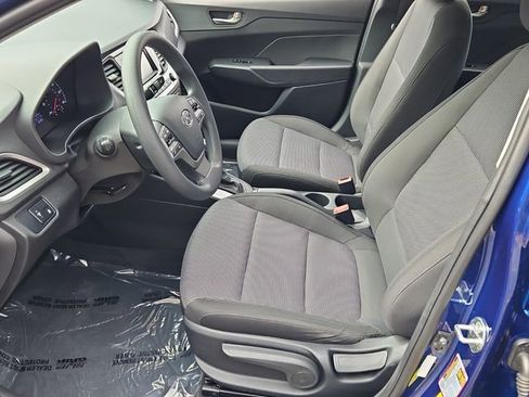 Used 2022 Hyundai Accent SE image 11
