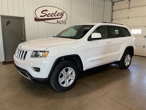 Used 2016 Jeep Grand Cherokee Laredo w/ Quick Order Package 23E AWD/4WD image 1
