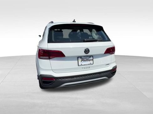 Used 2024 Volkswagen Taos S AWD/4WD image 5