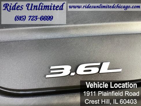 Used 2017 Chrysler Pacifica Touring-L Plus w/ Advanced Safetytec Group FWD image 32