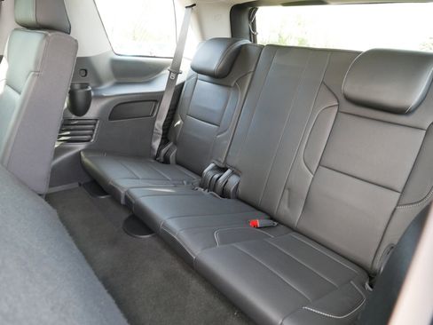 Used 2018 GMC Yukon SLT w/ Open Road Package AWD/4WD image 36