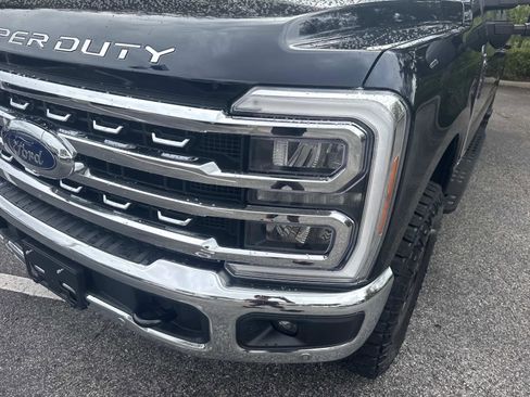 Used 2023 Ford F250 Lariat w/ Lariat Ultimate Package AWD/4WD image 10