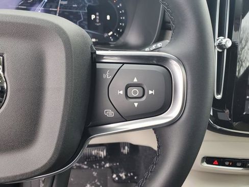 New 2026 Volvo XC40 B5 Plus w/ Protection Package Premier AWD/4WD image 19