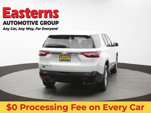 Used 2021 Chevrolet Traverse LS AWD/4WD image 38