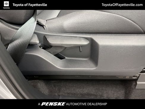 New 2025 Toyota Tacoma SR5 image 7