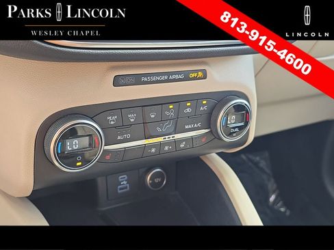 Used 2020 Ford Escape Titanium FWD image 23