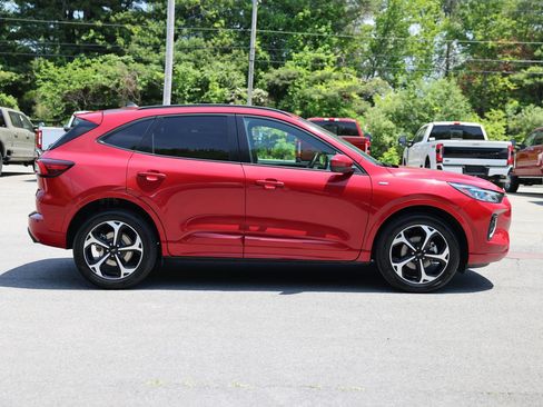 Certified 2023 Ford Escape ST-Line Elite w/ Premium Technology Package AWD/4WD image 6