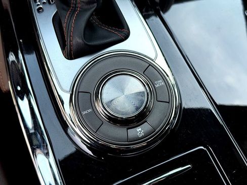 Used 2019 Nissan Armada Platinum w/ Captain's Chairs Package image 22