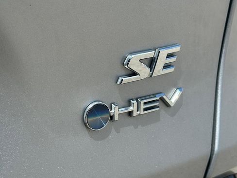 Certified 2025 Toyota RAV4 SE AWD/4WD image 11