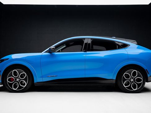 Used 2021 Ford Mustang Mach-E GT image 16