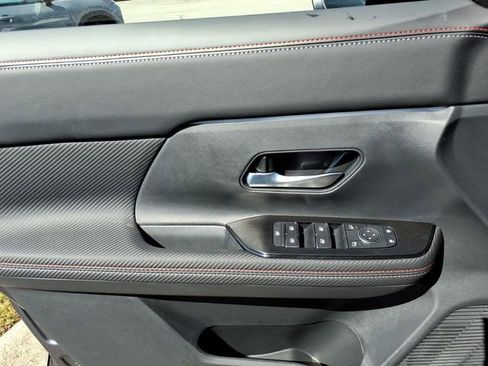 New 2026 Nissan Kicks SR FWD image 5
