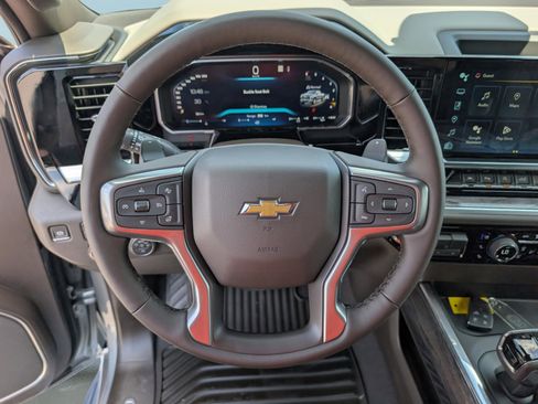 New 2026 Chevrolet Silverado 1500 LTZ w/ LTZ Premium Package AWD/4WD image 21