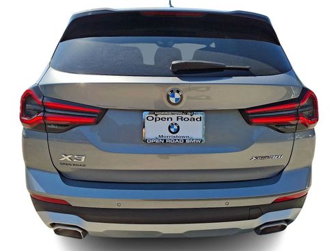 Used 2023 BMW X3 xDrive30i w/ Premium Package AWD/4WD image 3