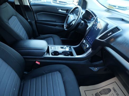 Used 2021 Ford Edge SE image 28