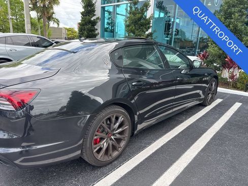 Used 2022 Maserati Quattroporte GT RWD image 12
