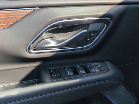 Used 2024 Chevrolet Tahoe High Country w/ Advanced Technology Package image 23