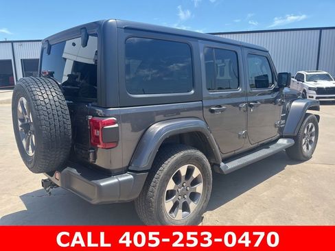 Used 2021 Jeep Wrangler Unlimited Sahara AWD/4WD image 5