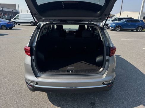 Used 2022 Kia Sportage LX FWD image 17
