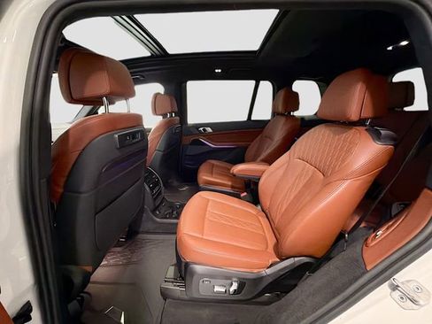 Used 2022 BMW X7 M50i w/ Executive Package AWD/4WD image 22