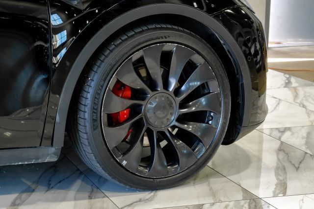 Used 2022 Tesla Model Y Performance AWD/4WD image 62