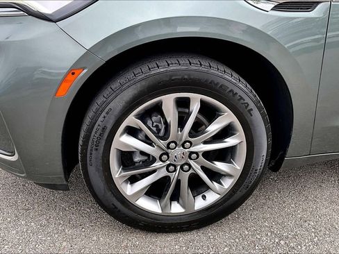 Used 2024 Buick Enclave Avenir w/ Avenir Technology Package AWD/4WD image 11