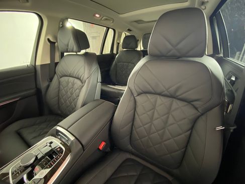 New 2026 BMW X7 xDrive40i w/ Premium Package image 22