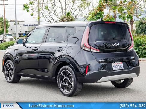 Used 2024 Kia Soul EX FWD image 11