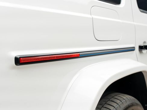 Used 2025 Mercedes-Benz G 580 w/ EQ Technology image 21