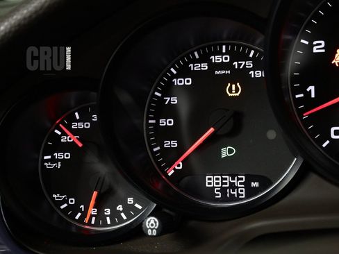 Used 2014 Porsche Panamera 4 image 37