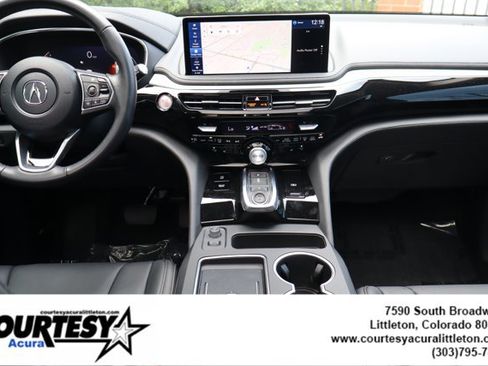 Used 2025 Acura MDX SH-AWD image 9