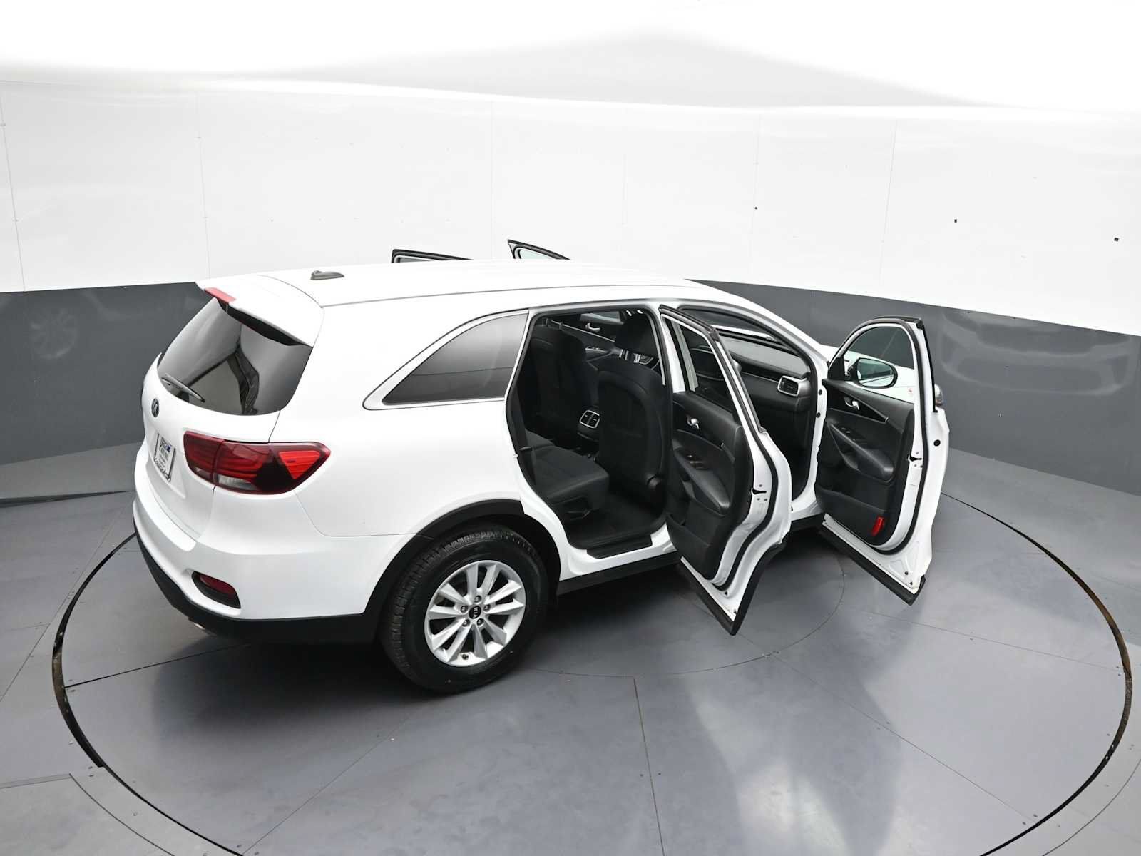 Used 2020 Kia Sorento FWD V6 image 44
