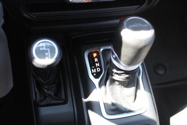 Used 2022 Jeep Gladiator Sport AWD/4WD image 26