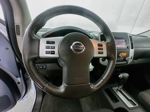 Used 2017 Nissan Frontier SV w/ SV Value Truck Package AWD/4WD image 17