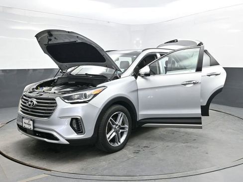 Used 2017 Hyundai Santa Fe Limited AWD/4WD image 44