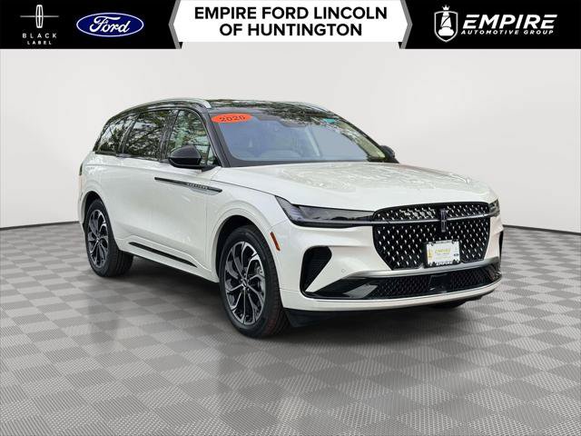 Used 2026 Lincoln Nautilus Reserve AWD/4WD image 1